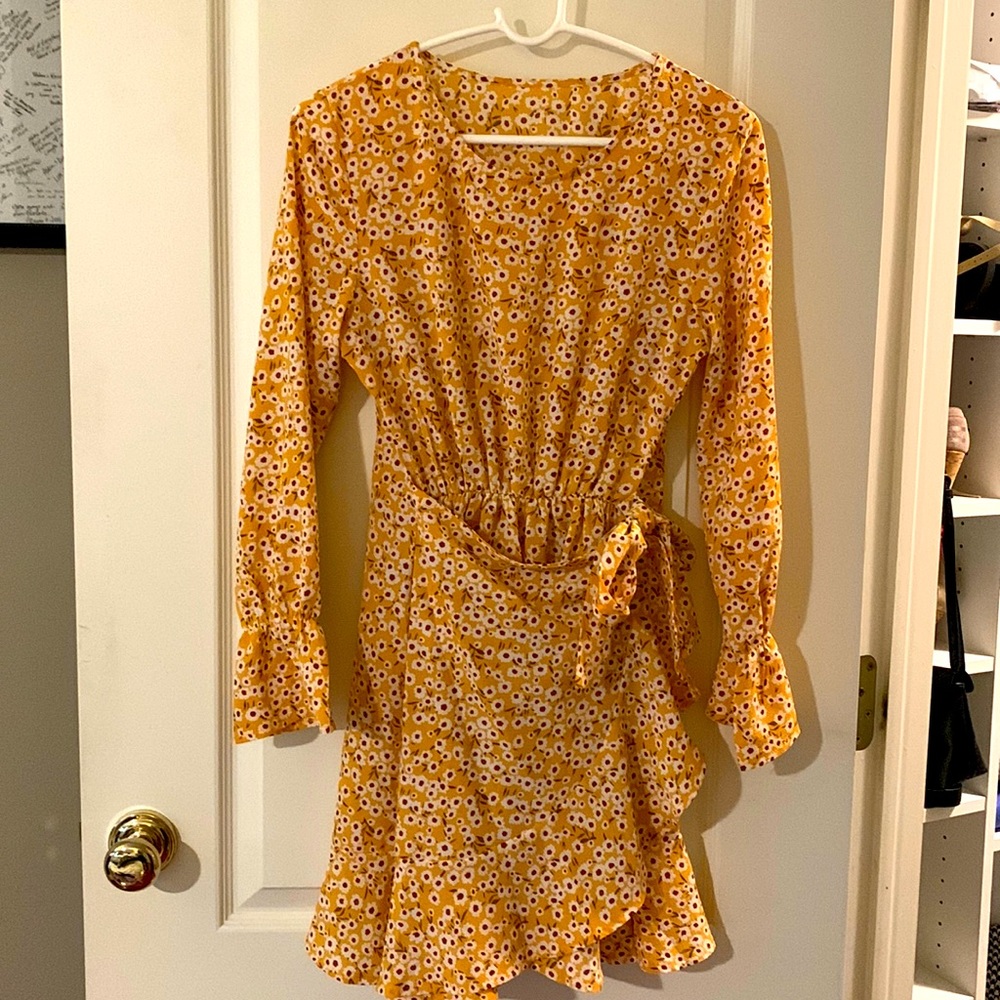 Bell sleeve dress